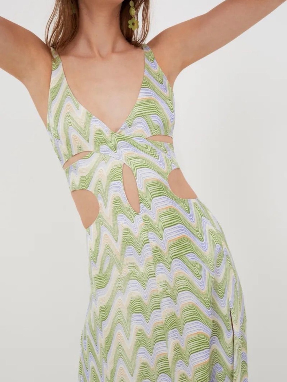 For Love and Lemons 🍋 | Yori Green Wave-Print Cutout Midi Dress - Picture 3 of 4